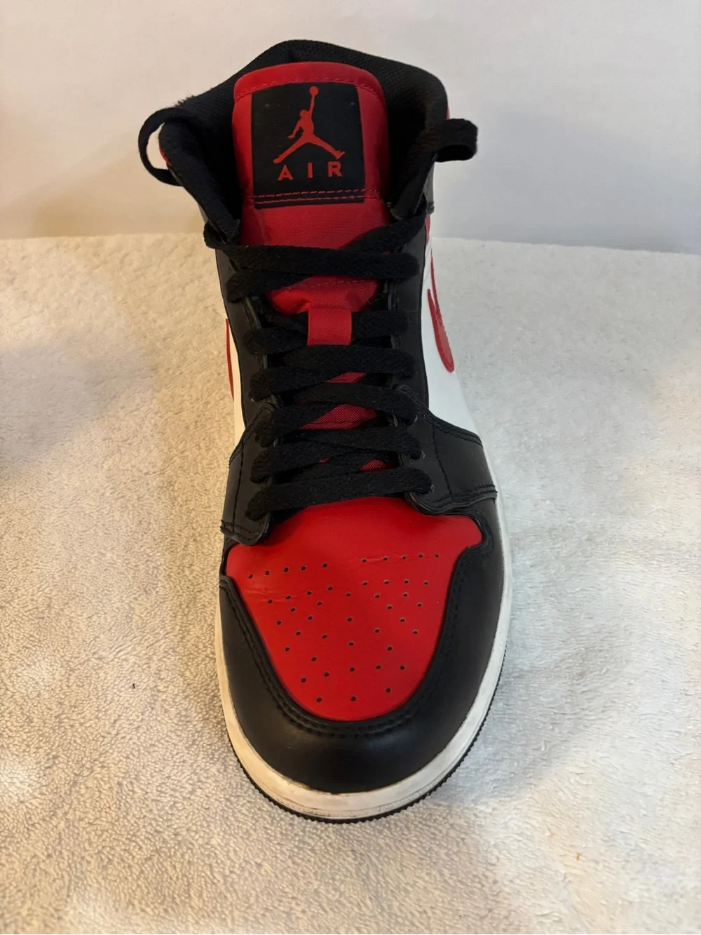 Jordan mid “bred